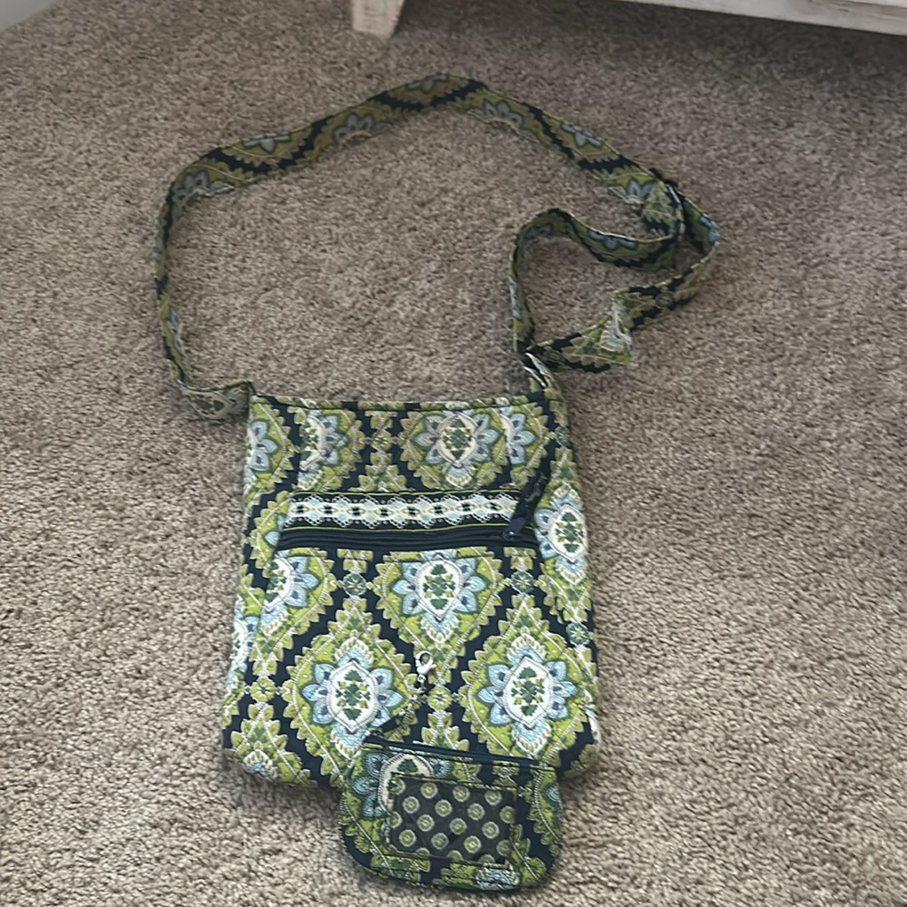 Vera Bradley  Retired Cambridge Green Crossbody Bag with wallet